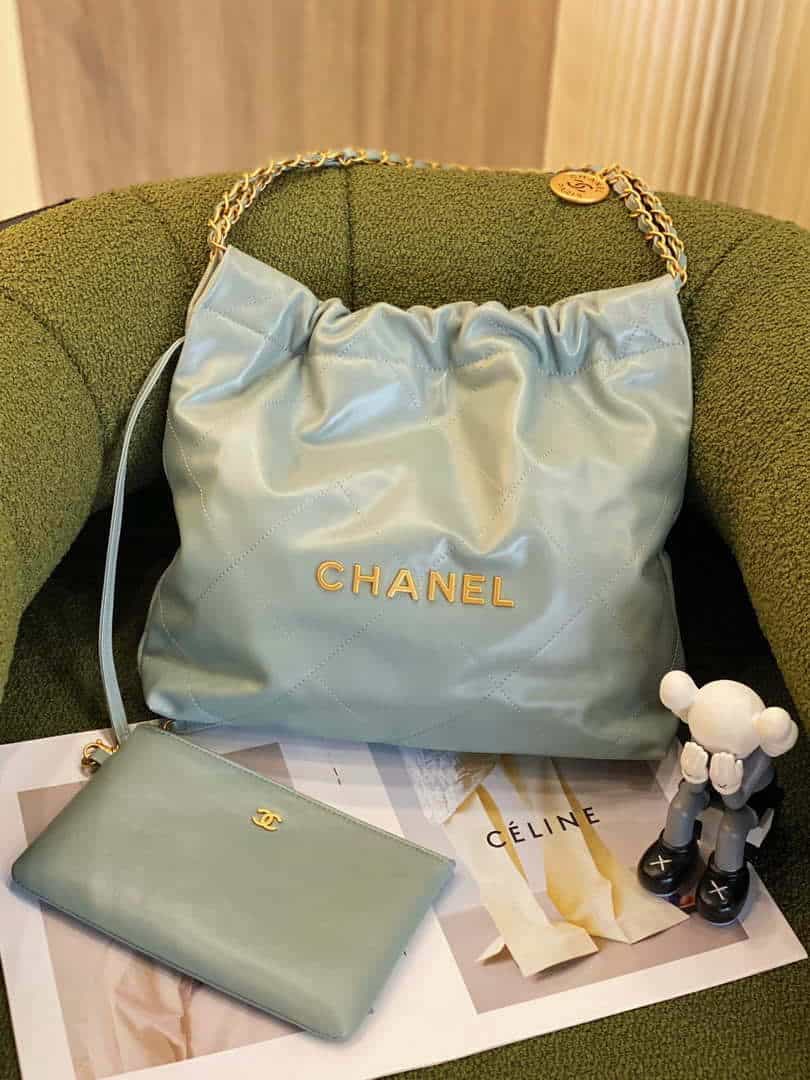 chanel-22-as3260-small-handbag-shiny-calfskin-light-green-001-luxibags.ru
